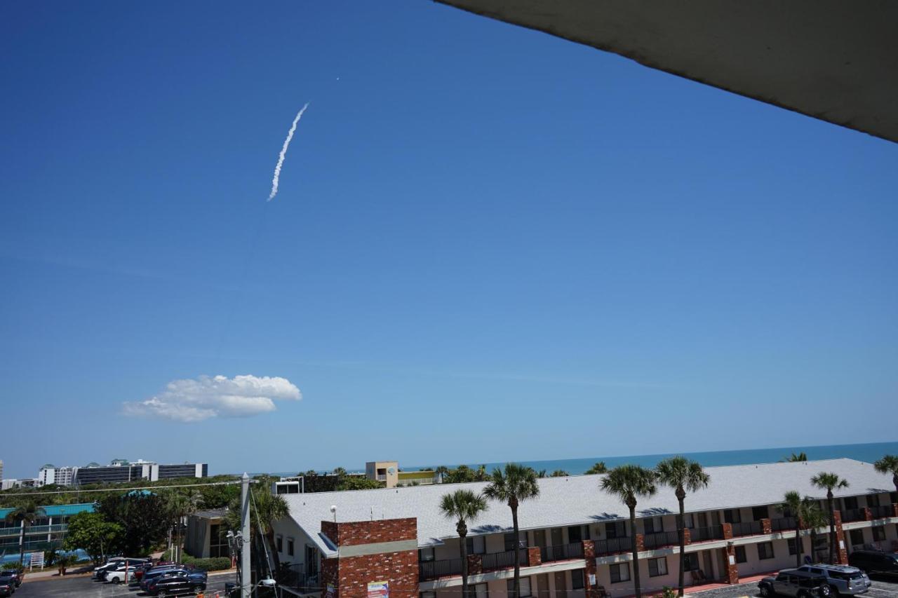 Sandcastles 400 Ocean & Rocket Launch Views, Massive Corner Unit Cocoa Beach Exterior photo